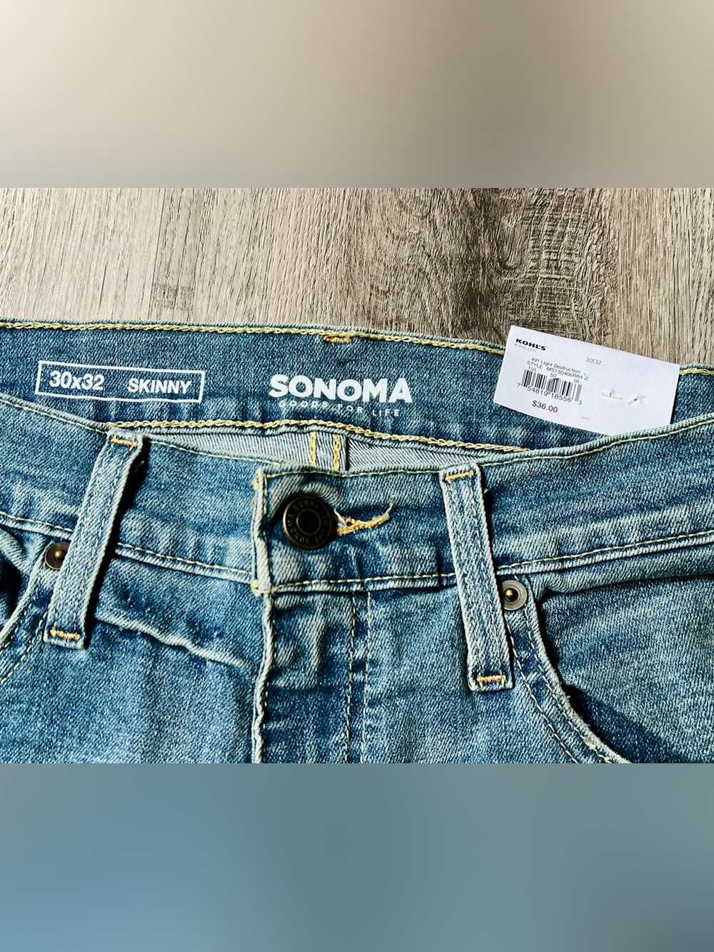 Sonoma “Everyday Jeans” Discontinued y2k Skinny Fit Light Wash Distressed; 30x32 - Picture 5 of 9